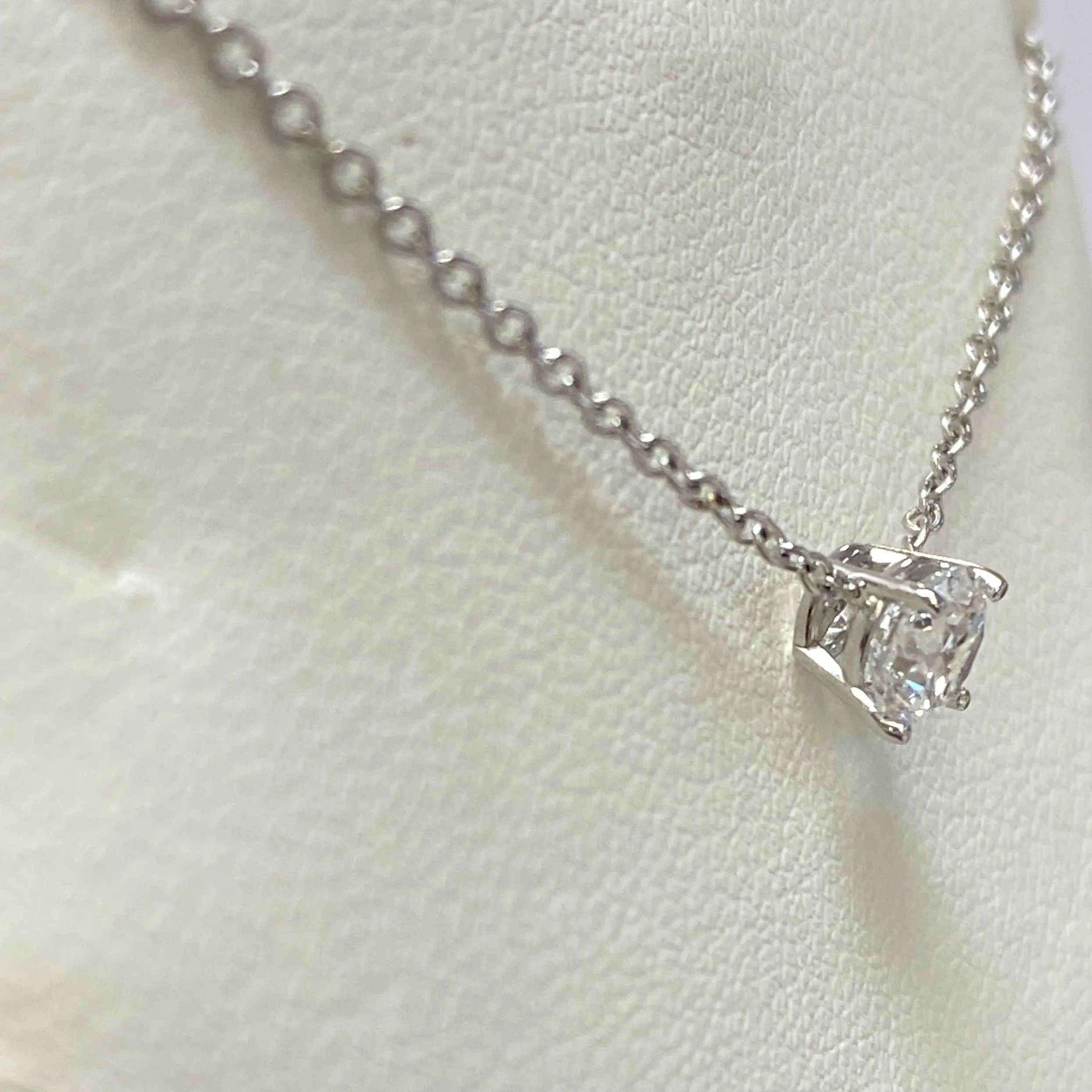 0.50 CT LAB DIAMOND SOLITAIRE PENDANT