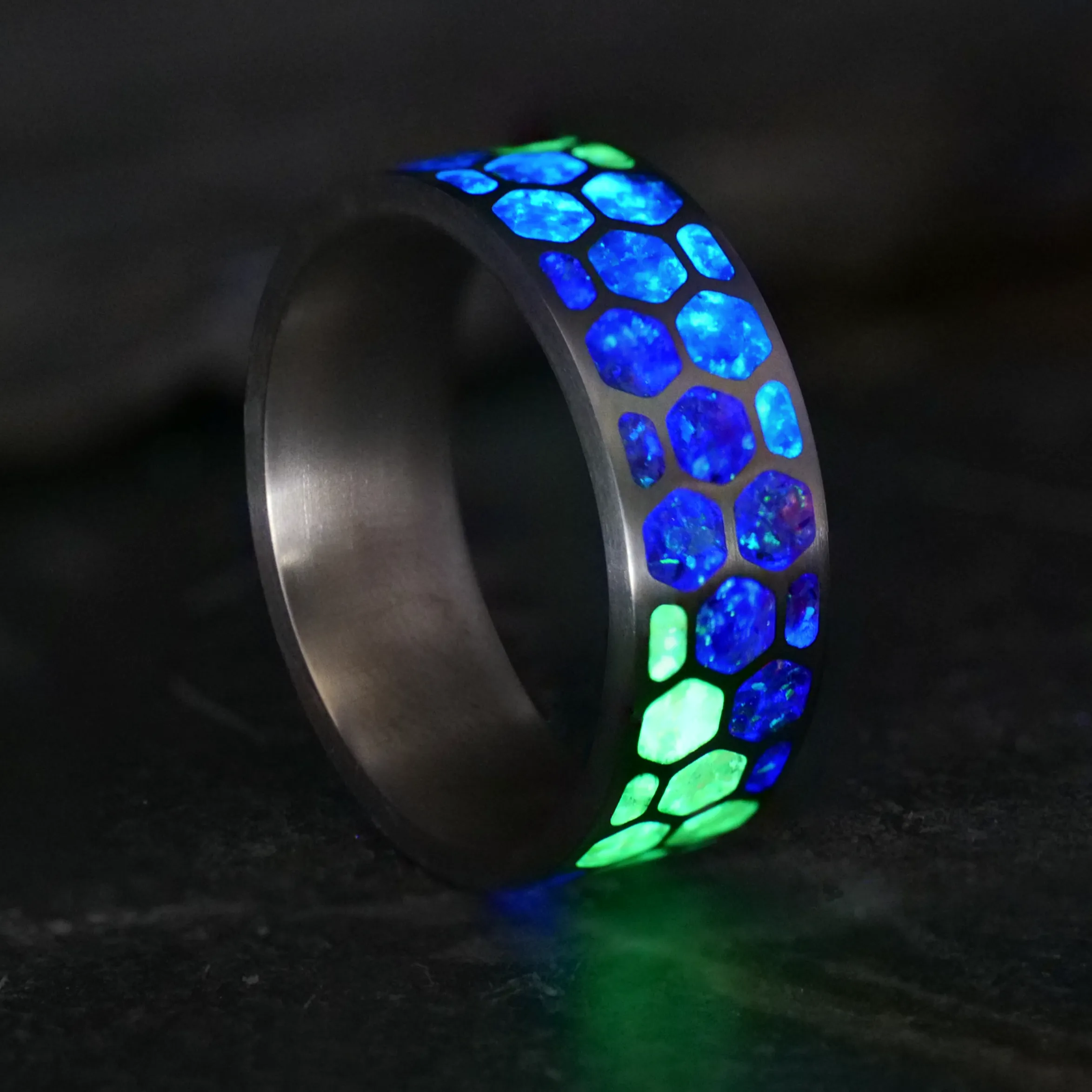 Aurora Hexagon Glowstone Ring