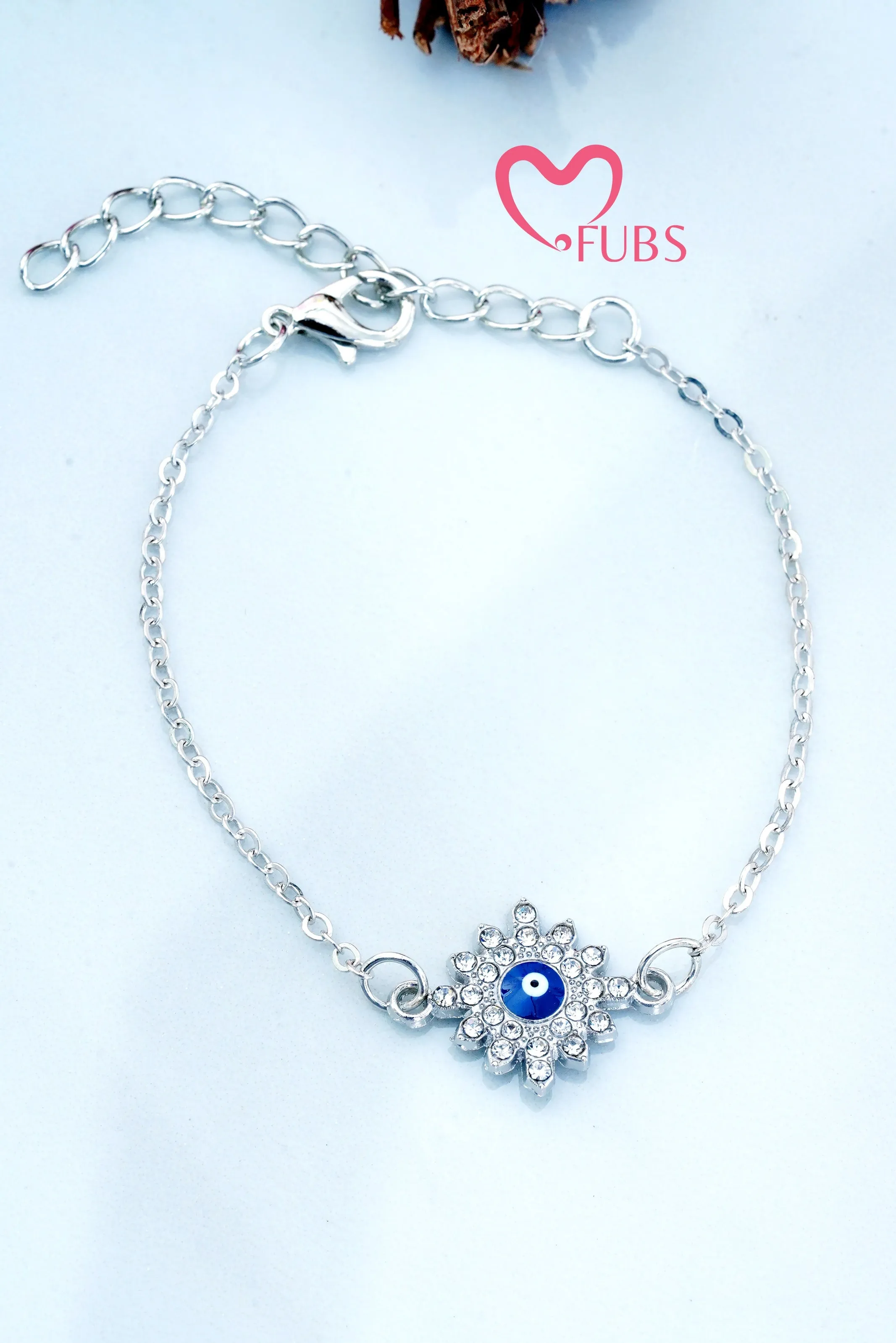 Gliming Evil Eye Bracelet