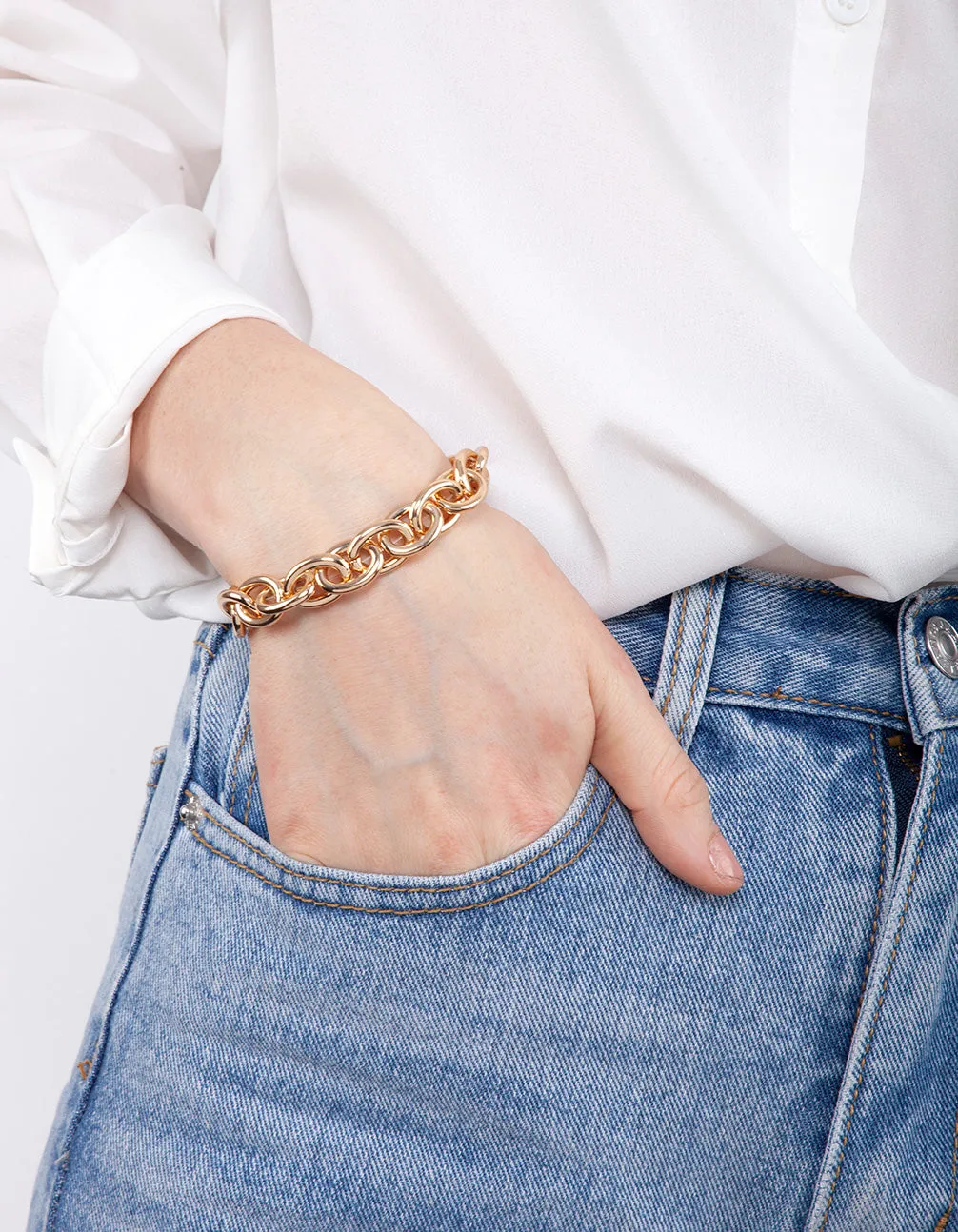 Gold Oval Link Chain Bracelet