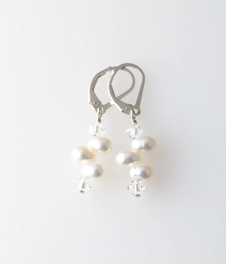 Grace Earrings (white)