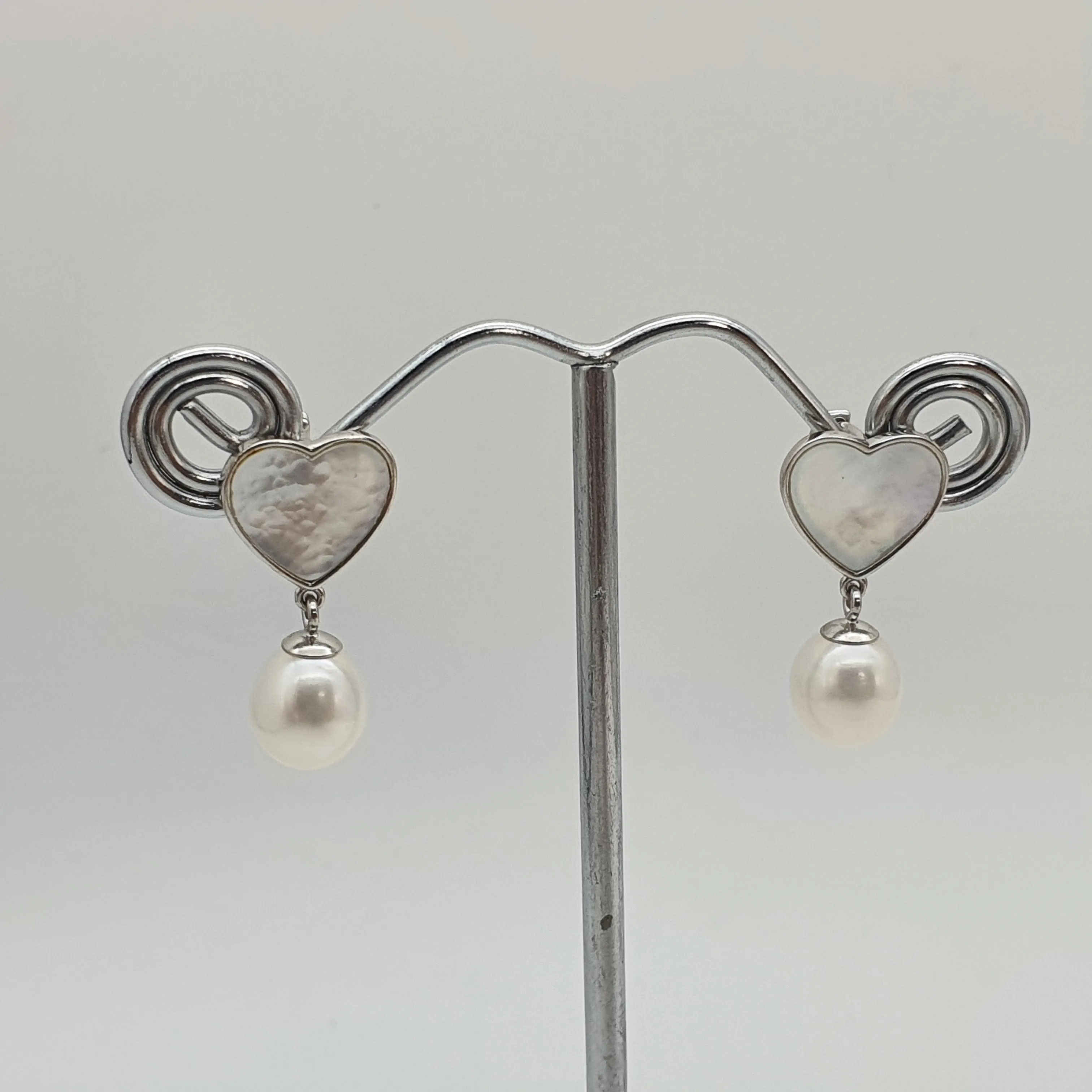 Heart_shape Mother of Pearl & Freshwater Pearl Earrings