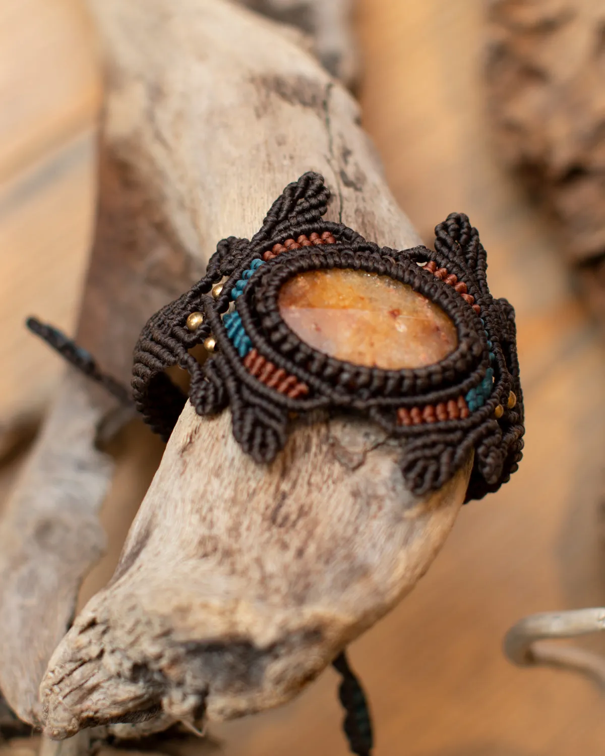 MACRAME TRIBAL BRACELET AMBER