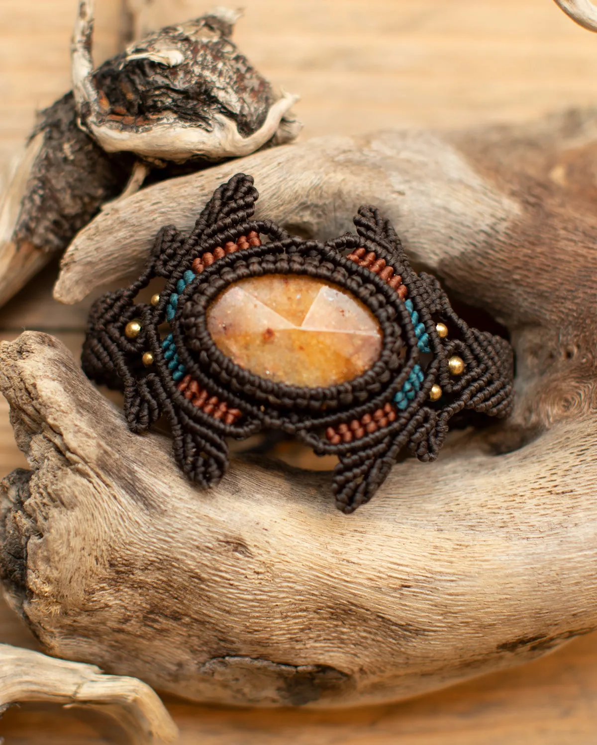 MACRAME TRIBAL BRACELET AMBER