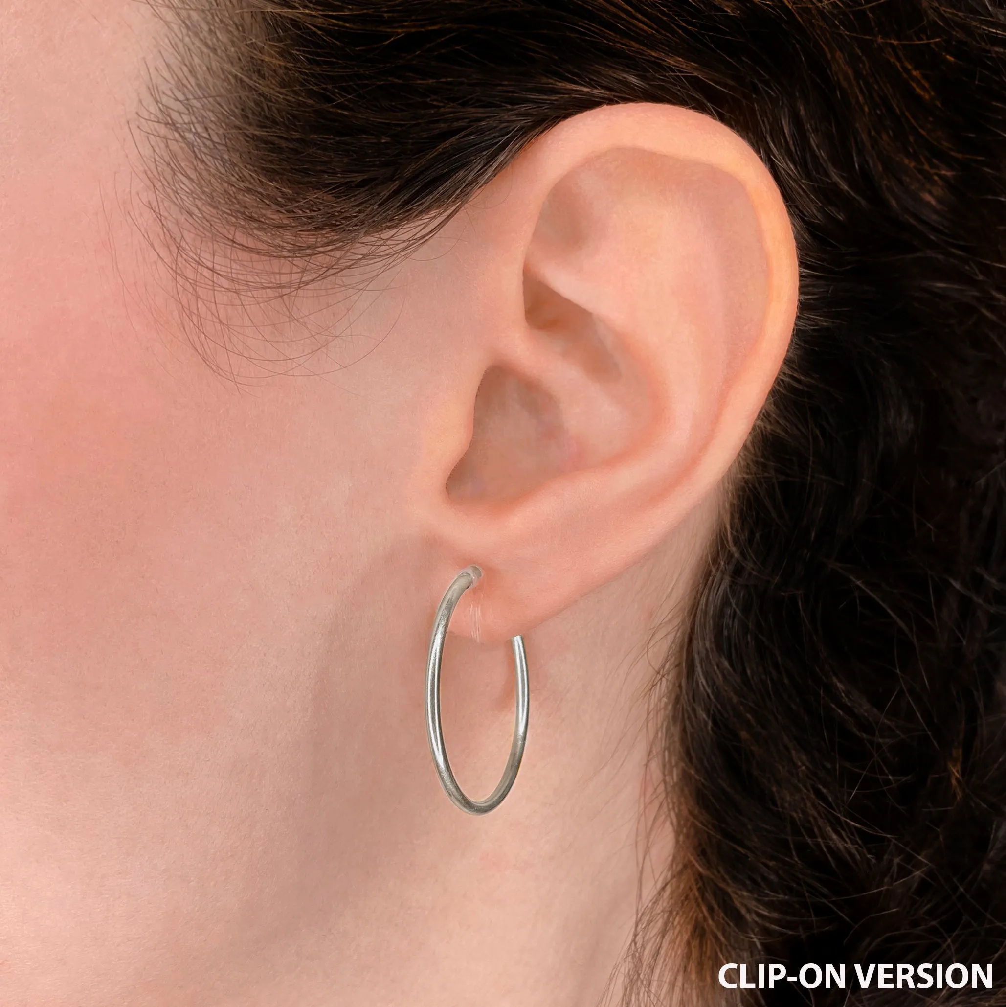 MEDIUM HOOP CLIP-ON EARRINGS IN SILVER