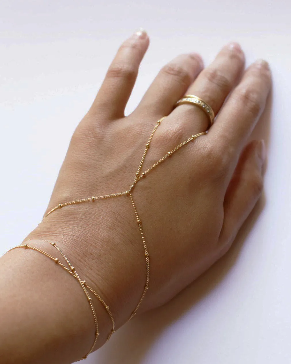 Satellite Hand Chain