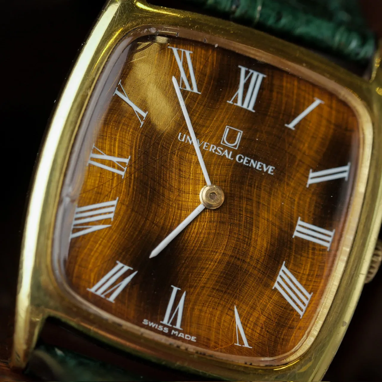 UNIVERSAL GENÈVE SPIDER WEB AMBER DIAL REF. 542114