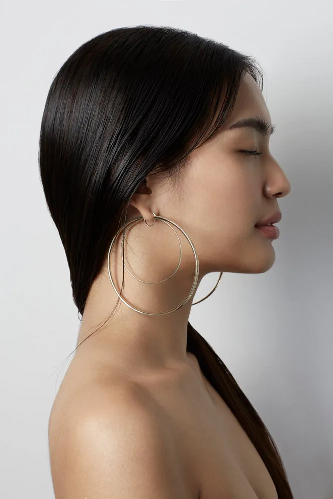 WAREE STATEMENT HOOP EARRINGS – SILVER